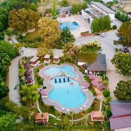 Floating Sanctuary Resort Powered By Cocotel Bulacan 외부 사진