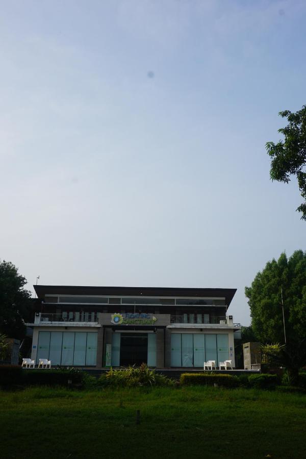Floating Sanctuary Resort Powered By Cocotel Bulacan 외부 사진