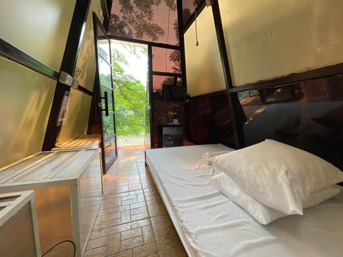 Floating Sanctuary Resort Powered By Cocotel Bulacan 외부 사진