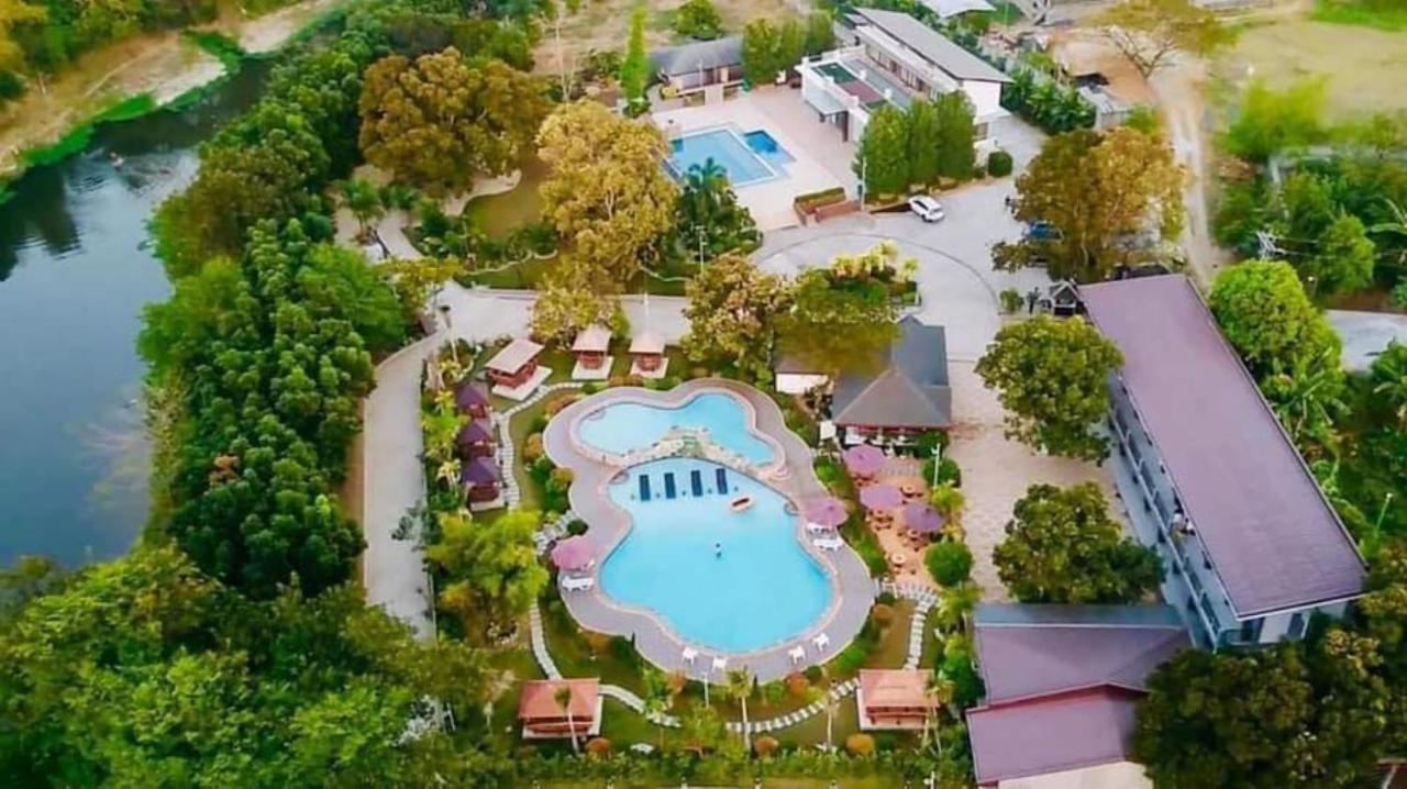 Floating Sanctuary Resort Powered By Cocotel Bulacan 외부 사진