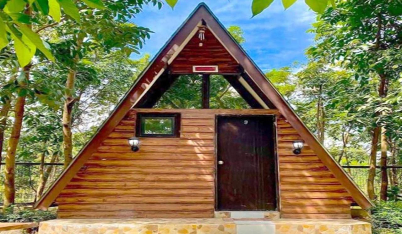Floating Sanctuary Resort Powered By Cocotel Bulacan 외부 사진